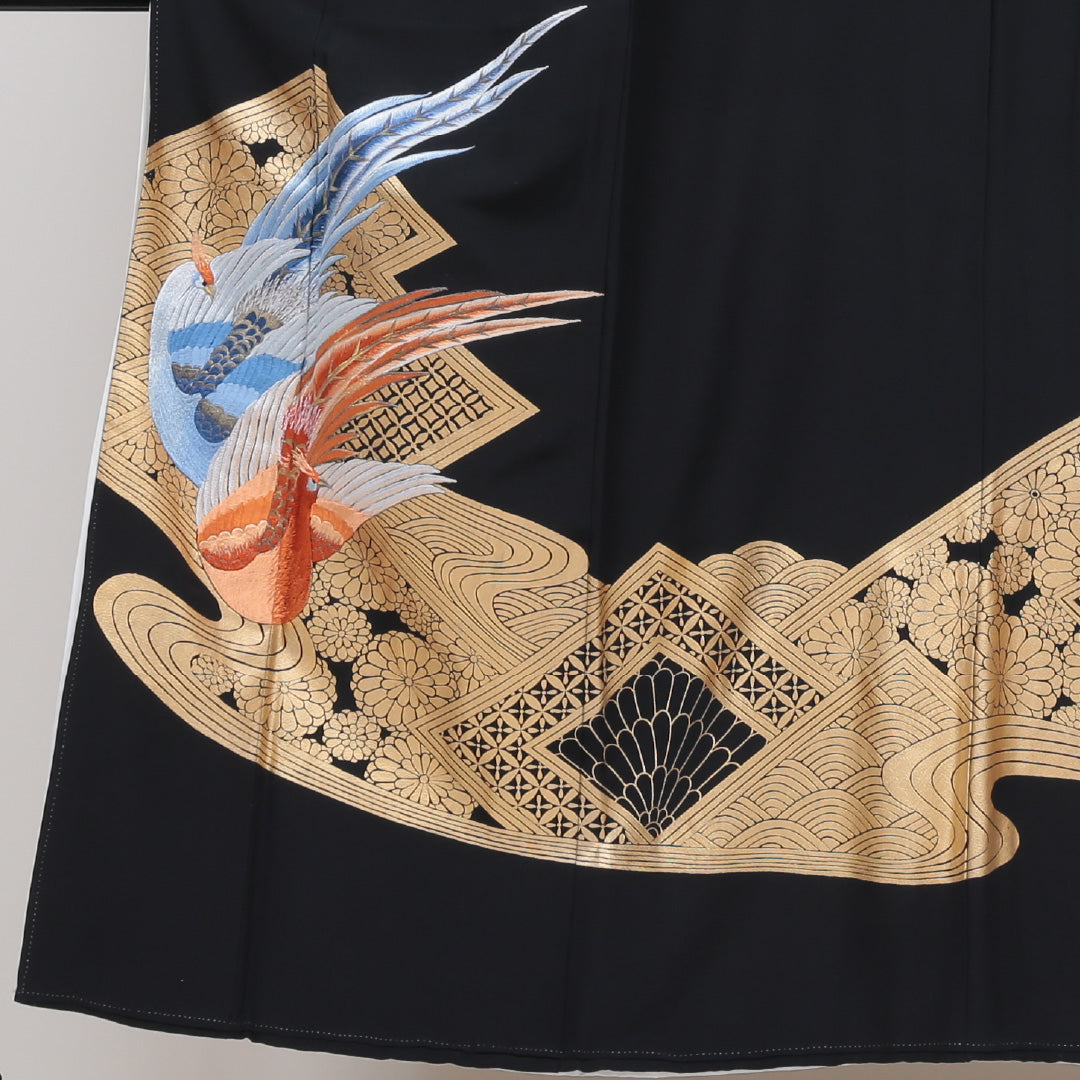 黒留袖 五つ紋 丸に立ち沢瀉 身丈151cm 裄丈61cm Aランク 正絹 袷 広衿 S 蘇州刺繍 金箔 雉 フォーマル 黒系 1211-F0127