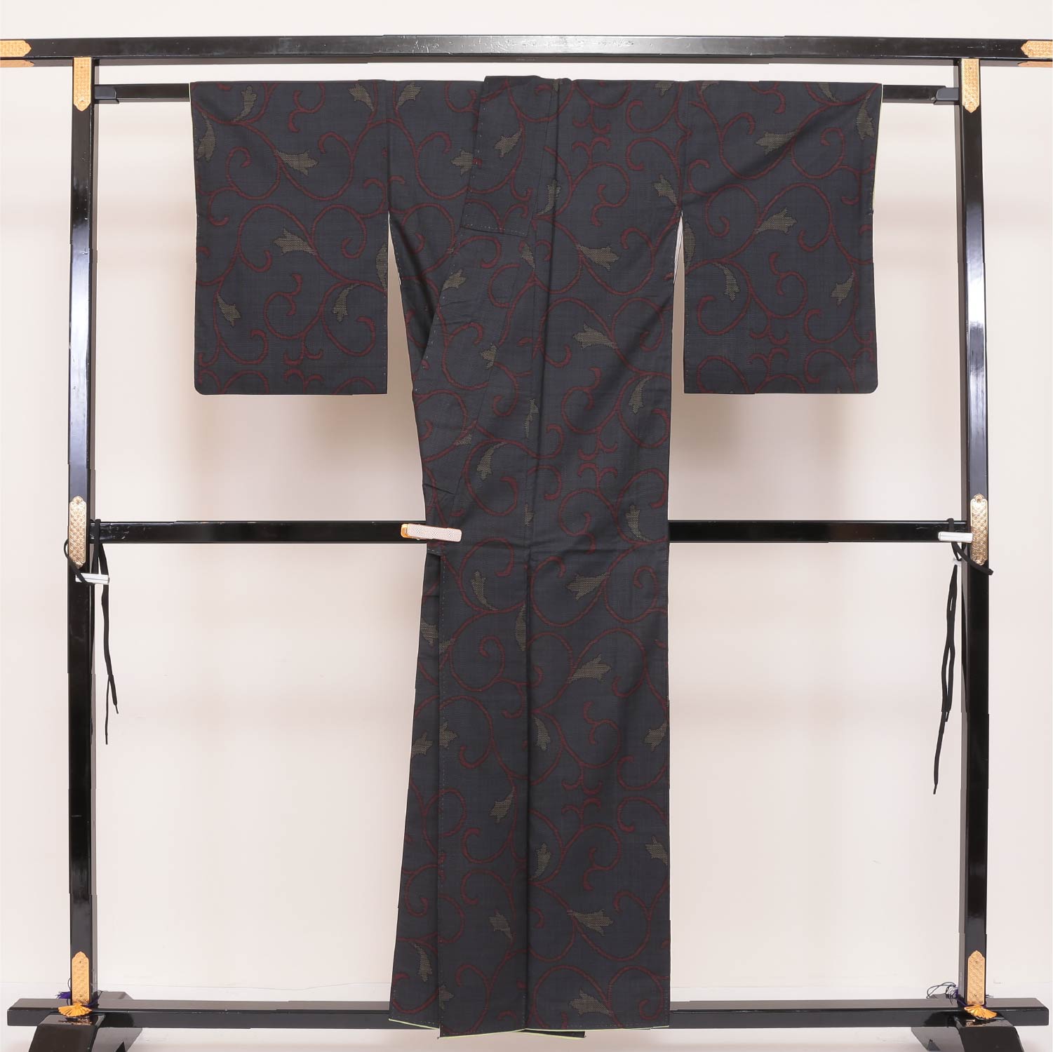 大島紬 袷 身丈152cm 裄丈64cm 正絹 Sランク インフォーマル 広衿 Sサイズ 唐草 紺系 RP 1223-02486