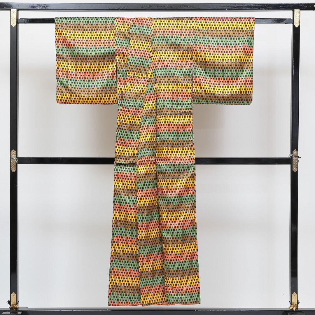 小紋 袷 身丈148cm 裄丈62cm 正絹 Sランク インフォーマル 広衿 XSサイズ 創作柄 多色系 RP 1221-00511