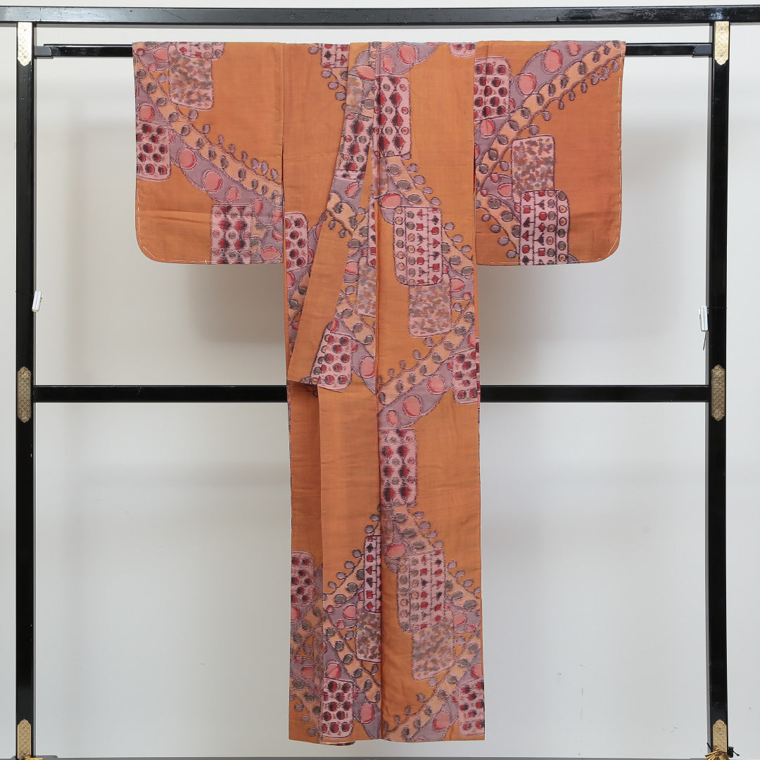 アンティーク 銘仙の着物 袷 身丈146cm 裄丈62cm 正絹 Aランク バチ衿 XSサイズ 幾何学柄 茶系 RP 1223-00852