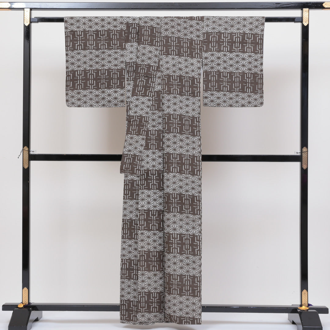 紬 袷 身丈159cm 裄丈63cm 正絹 Aランク カジュアル 広衿 Mサイズ 麻の葉 茶系 HP 1223-02569