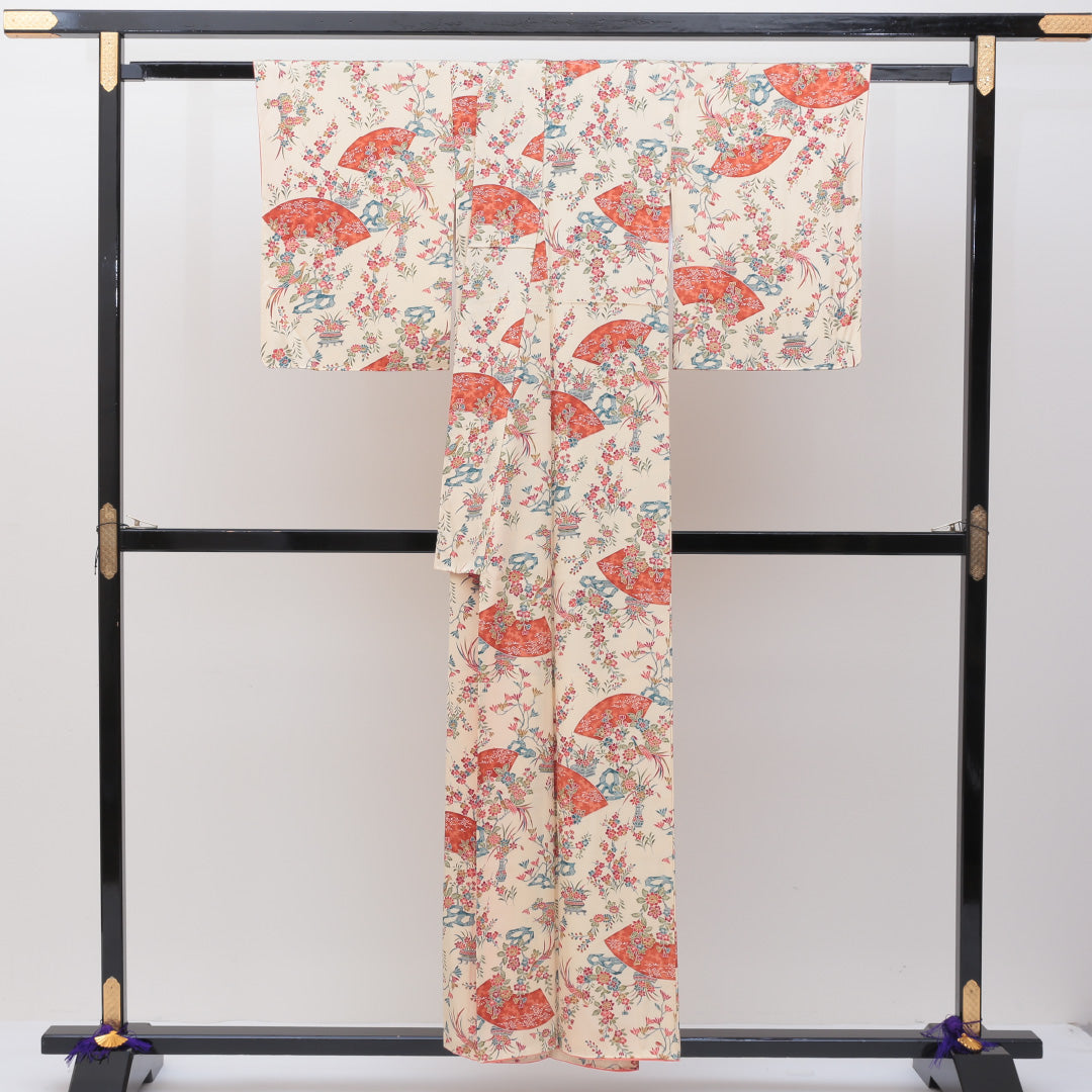 洗える着物 小紋 袷 身丈153cm 裄丈63cm ポリエステル Sランク インフォーマル 広衿 Sサイズ 雉 扇 花柄 クリーム系 RP 1221-00160
