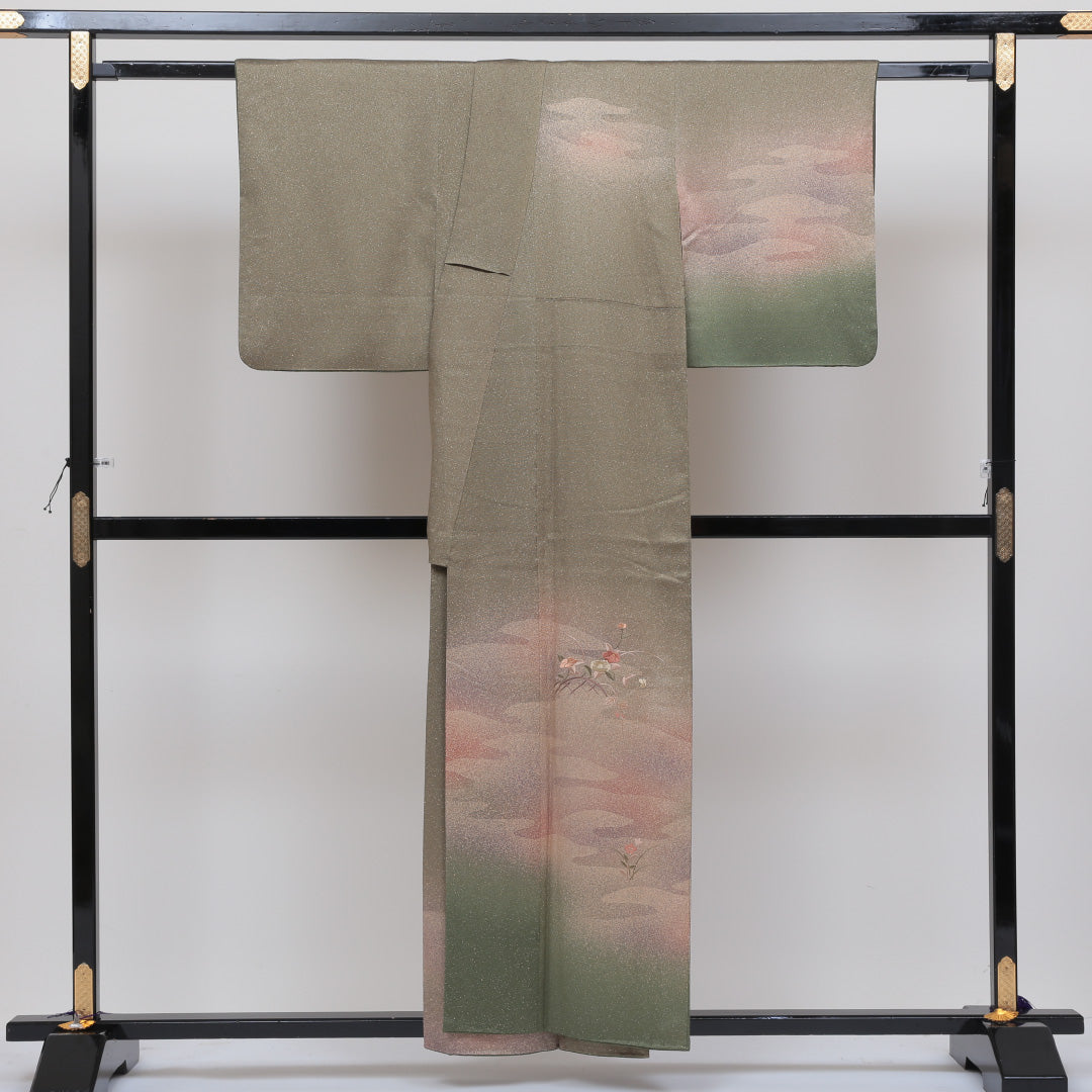 訪問着 袷 身丈154cm 裄丈62cm 正絹 Sランク 一つ紋 (下り藤) セミフォーマル 広衿 Sサイズ ぼかし染 金彩 刺繍 桔梗 緑系 PO 1217-04071