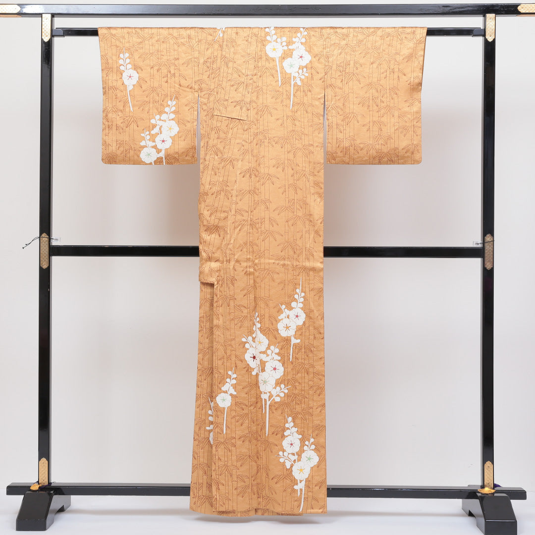 訪問着 袷 身丈158cm 裄丈63cm 正絹 Sランク Mサイズ 広衿 セミフォーマル 紋意匠 笹 菊 竹 金駒刺繍 金系 1212-04082