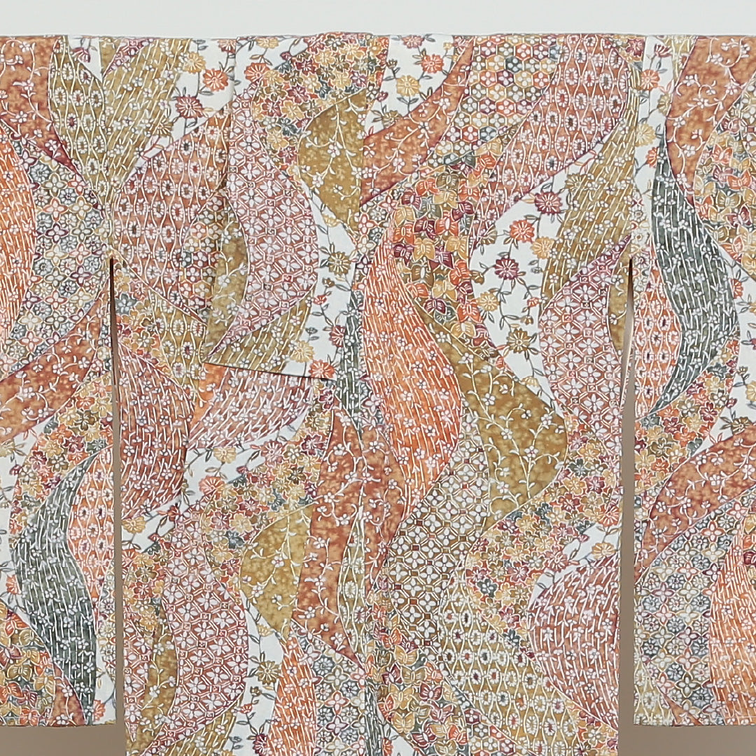 小紋 洗える着物 袷 身丈153cm 裄丈62cm ポリエステル Bランク Sサイズ 広衿 インフォーマル よろけ縞 花柄 朱系 1215-00805