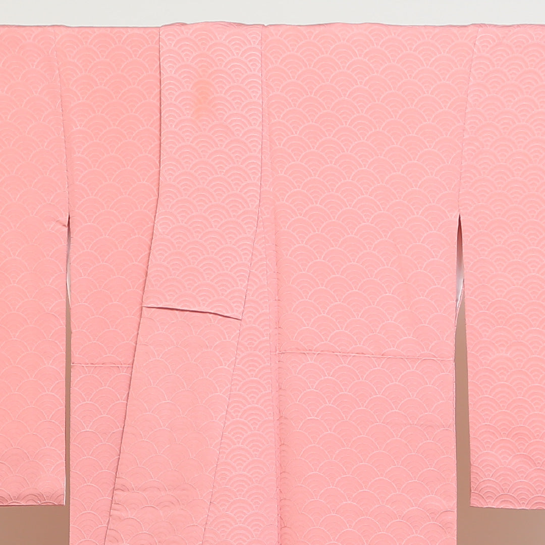 色無地 袷 身丈154cm 裄丈67cm 正絹 Sランク Sサイズ 広衿 一つ紋(丸に二ッ立鼓) セミフォーマル 紋意匠 青海波 ピンク系 1214-04976