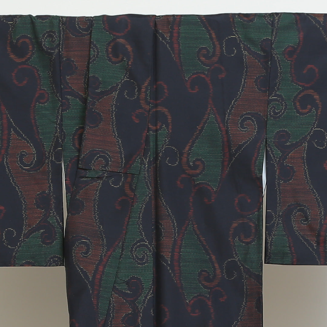 紬(大島紬) アンサンブル 袷 身丈151cm 裄丈63cm 正絹 Sランク Sサイズ 広衿 インフォーマル 紐あり 緯総絣 唐華 紺系 1216-02710