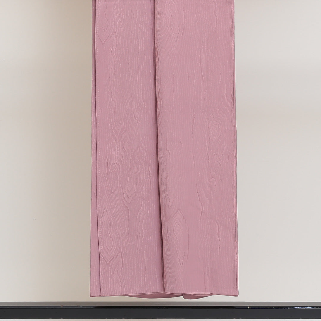 色無地 袷 身丈148cm 裄丈62cm 正絹 Sランク 一つ紋 (花菱) 紋意匠 (木目) セミフォーマル 広衿 XSサイズ ピンク系 M4 1219-04935