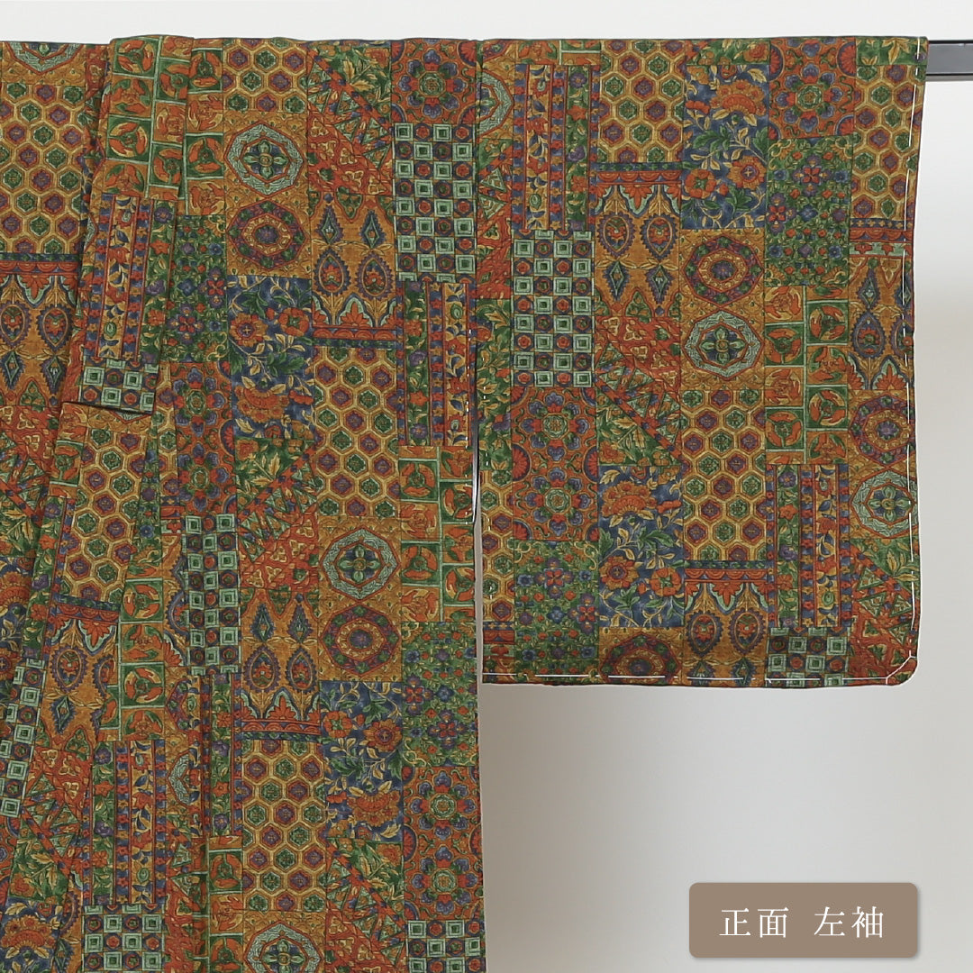 小紋 袷 身丈153cm 裄丈62cm 正絹 Sランク インフォーマル バチ衿 Sサイズ 更紗 しつけ糸 吉祥文様 茶系 RP 1221-00899