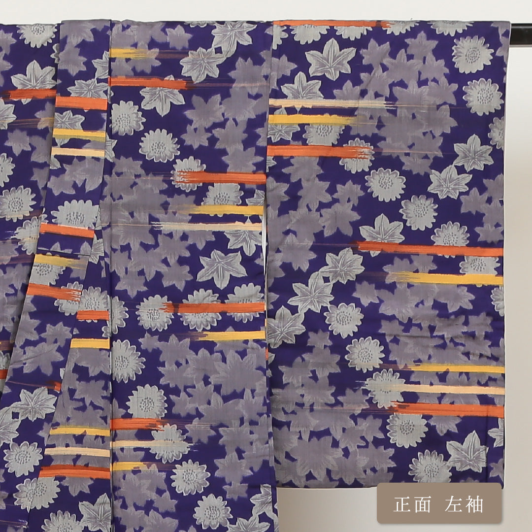 アンティーク 銘仙の着物 袷 身丈145cm 裄丈59cm 正絹 Aランク バチ衿 XSサイズ 菊 紅葉 紫系 RP 1223-00909
