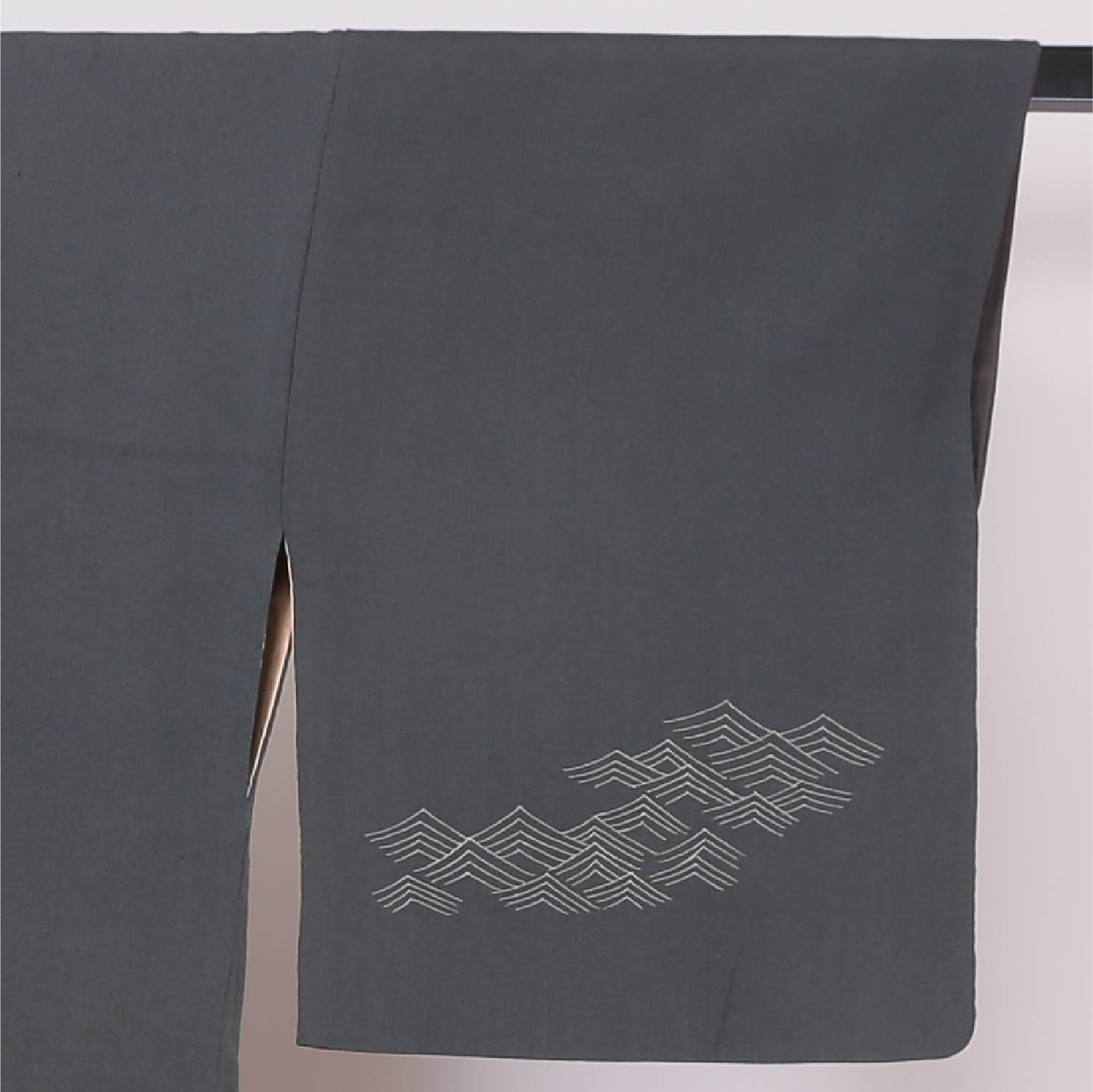 付下げ 袷 身丈152cm 裄丈63cm 正絹 Aランク Sサイズ 広衿 インフォーマル ちりめん 遠山 緑系 1261-03983