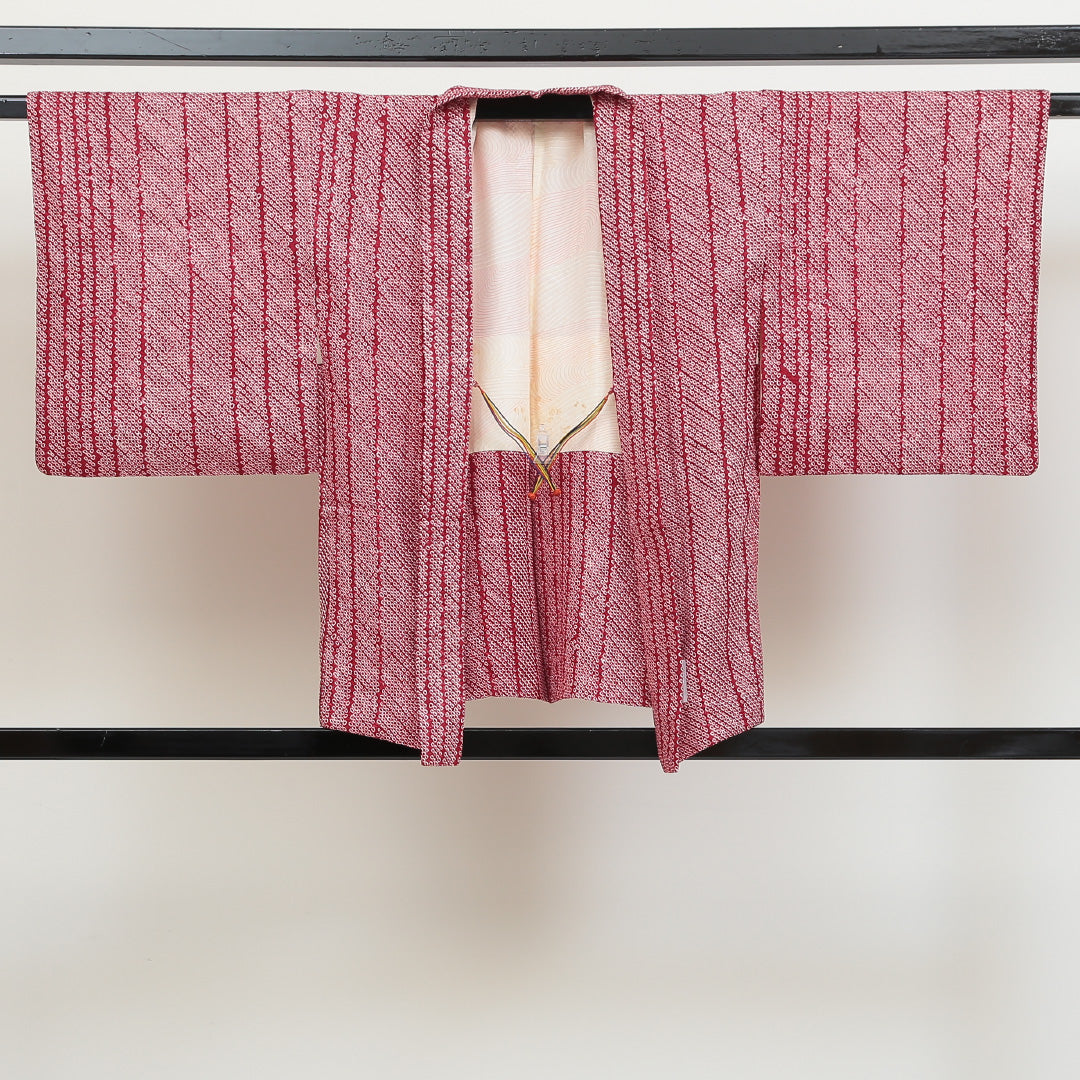 羽織 袷 身丈72cm 裄丈63cm 正絹 Aランク カジュアル Sサイズ 紐あり 縞 赤系 HP 1232-05471