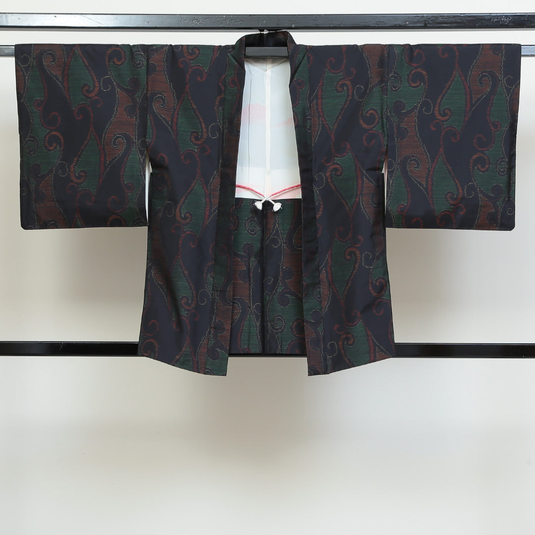 紬(大島紬) アンサンブル 袷 身丈151cm 裄丈63cm 正絹 Sランク Sサイズ 広衿 インフォーマル 紐あり 緯総絣 唐華 紺系 1216-02710