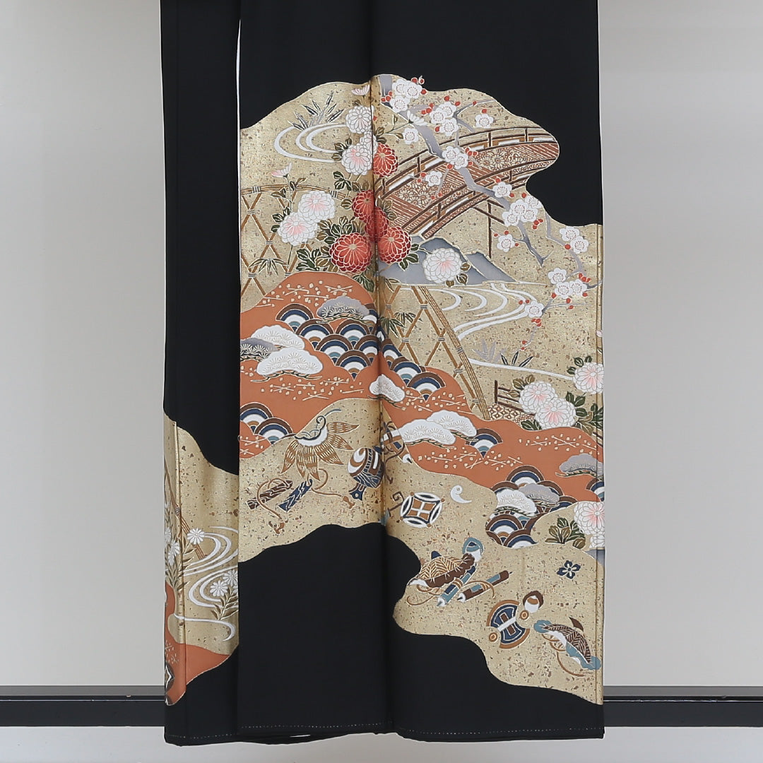 黒留袖 五つ紋 五三桐 身丈153cm 裄丈65cm Sランク 正絹 袷 広衿 S 金箔 道長取り 宝尽くし フォーマル 黒系 1211-F0134