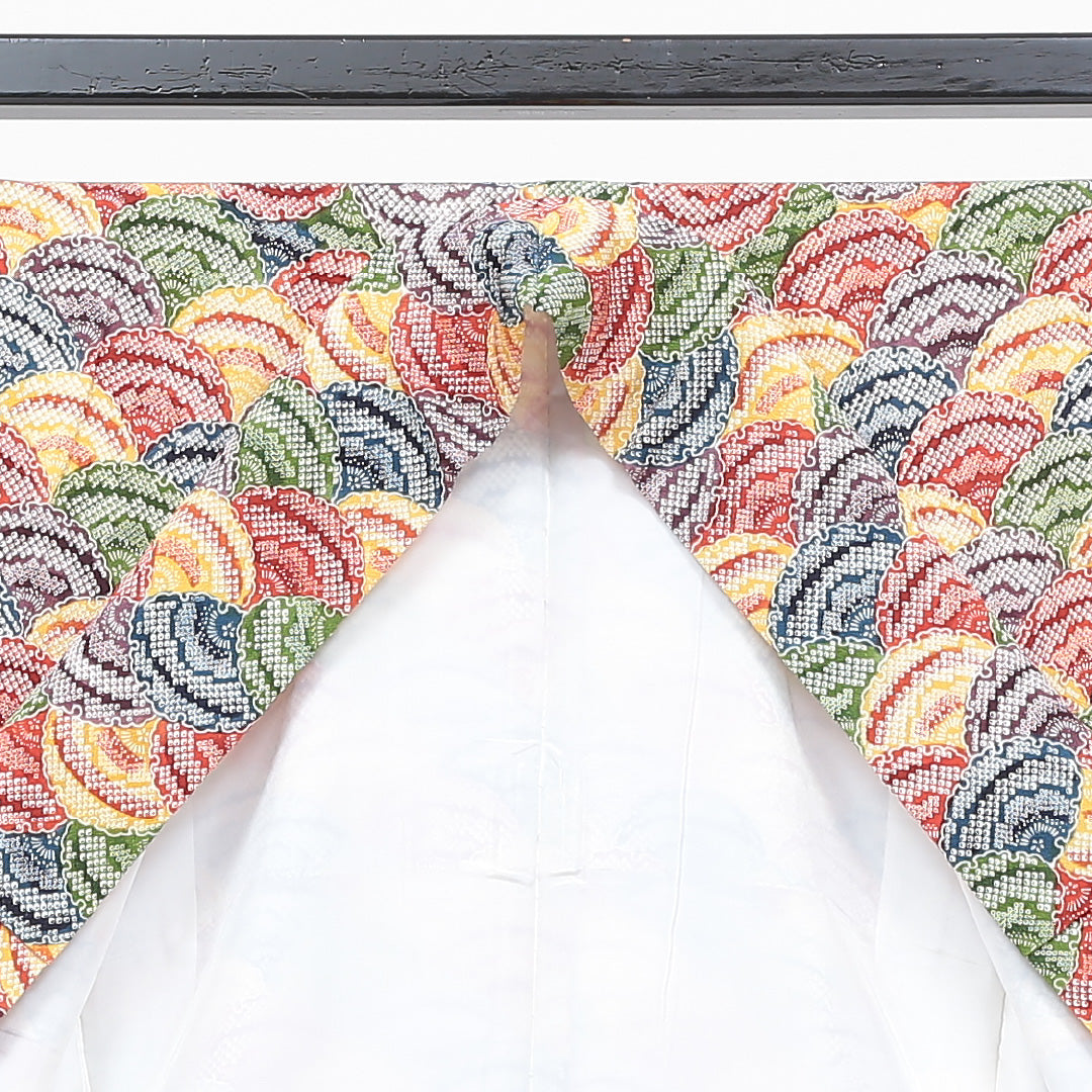 小紋 袷 身丈154cm 裄丈63cm 正絹 Sランク Sサイズ 広衿 インフォーマル ちりめん 青海波 雪輪 しつけ糸 黄系 多色系 1215-00533