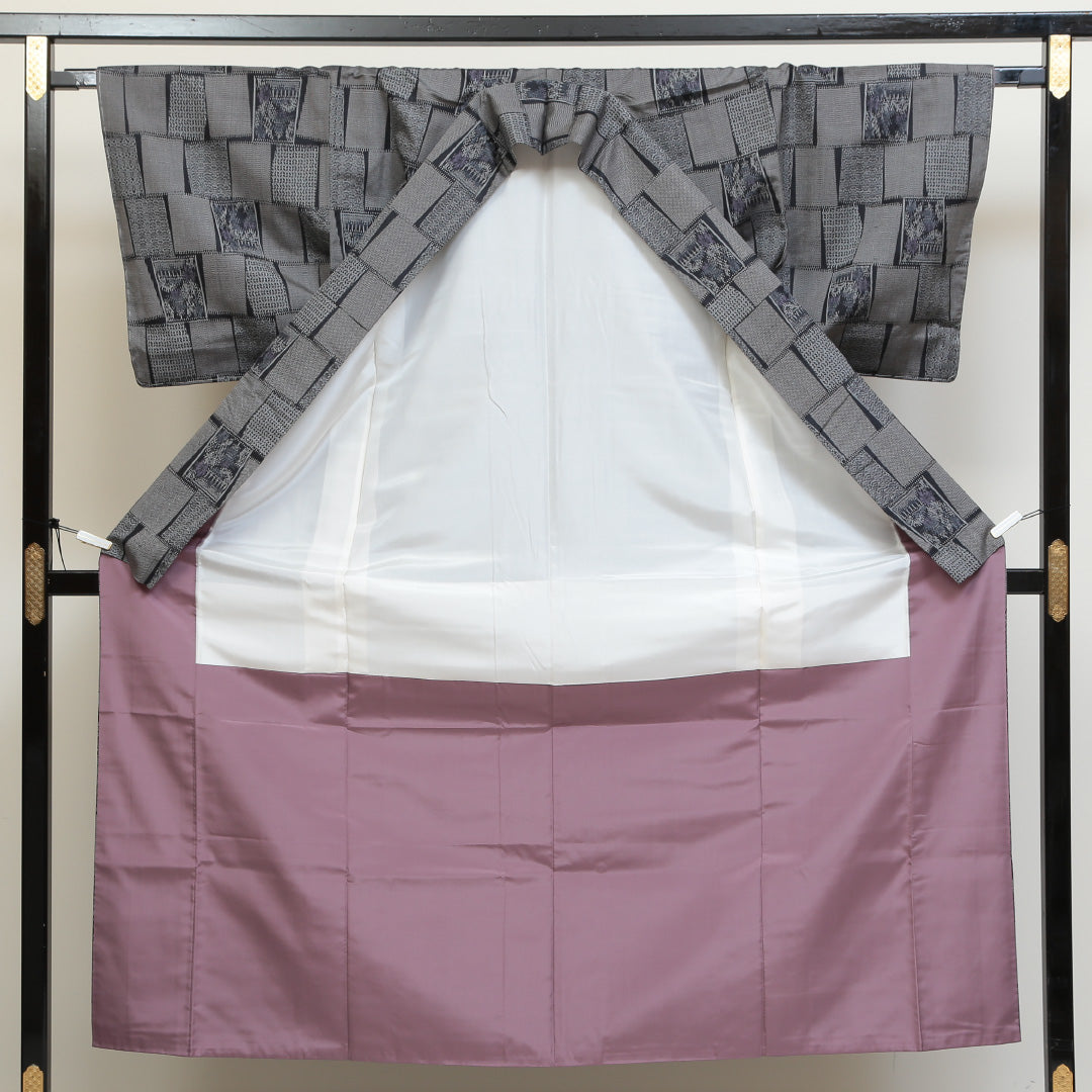 紬 袷 身丈153cm 裄丈66cm 正絹 Sランク カジュアル 広衿 Sサイズ しつけ糸 創作柄 グレー系 RP 1223-02681
