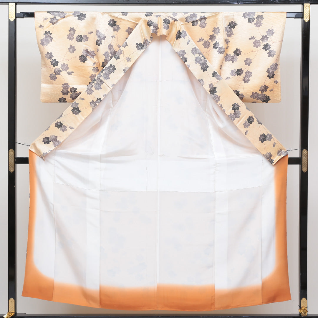 小紋 袷 身丈154cm 裄丈64cm 正絹 Sランク Sサイズ 広衿 インフォーマル 綸子 蔦 芝草 しつけ糸 クリーム系 金系 1215-00120