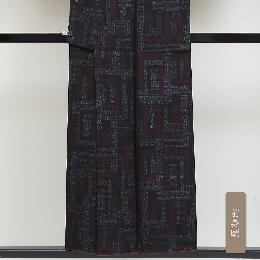 結城紬 袷 身丈152cm 裄丈62cm 正絹 Sランク カジュアル 広衿 Sサイズ しつけ糸 亀甲絣 幾何学柄 紺系 PO 1223-02765