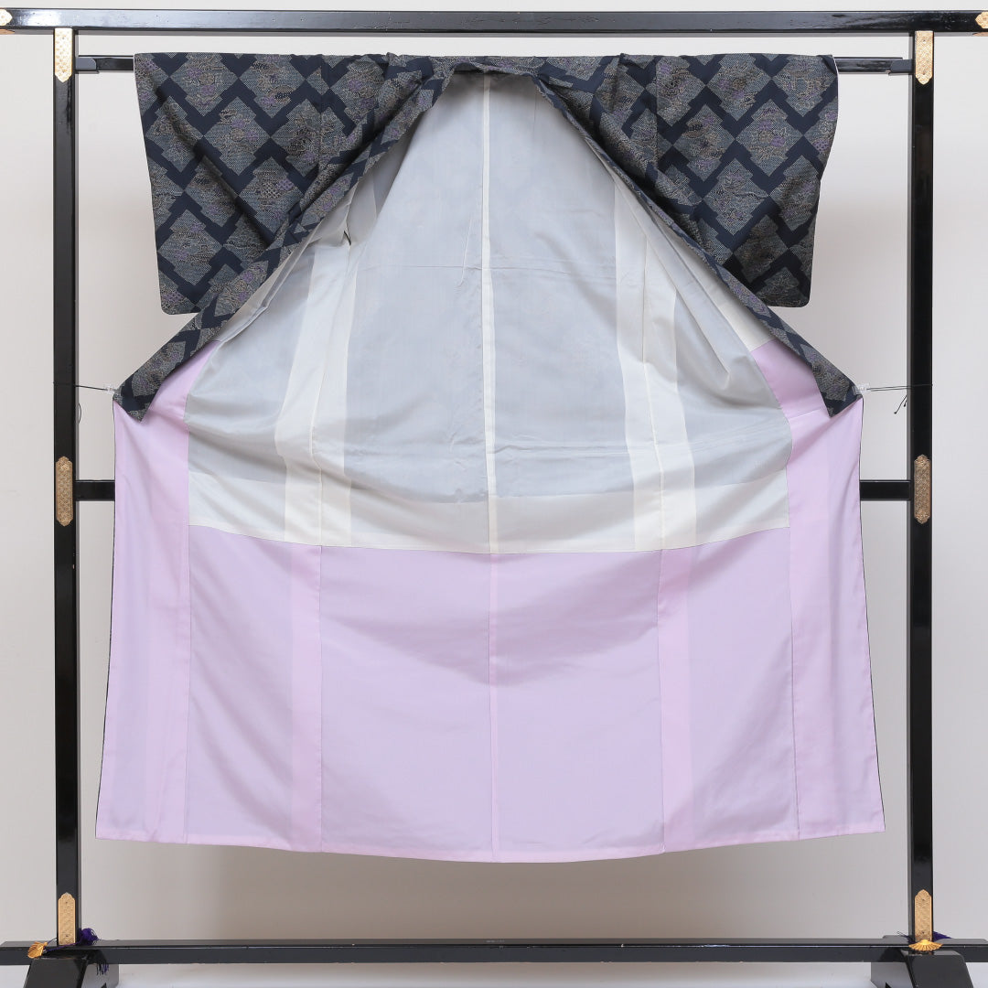 洗える着物 紬 袷 身丈147cm 裄丈63cm ポリエステル Sランク カジュアル バチ衿 XSサイズ 松皮菱 紺系 RP 1223-02551