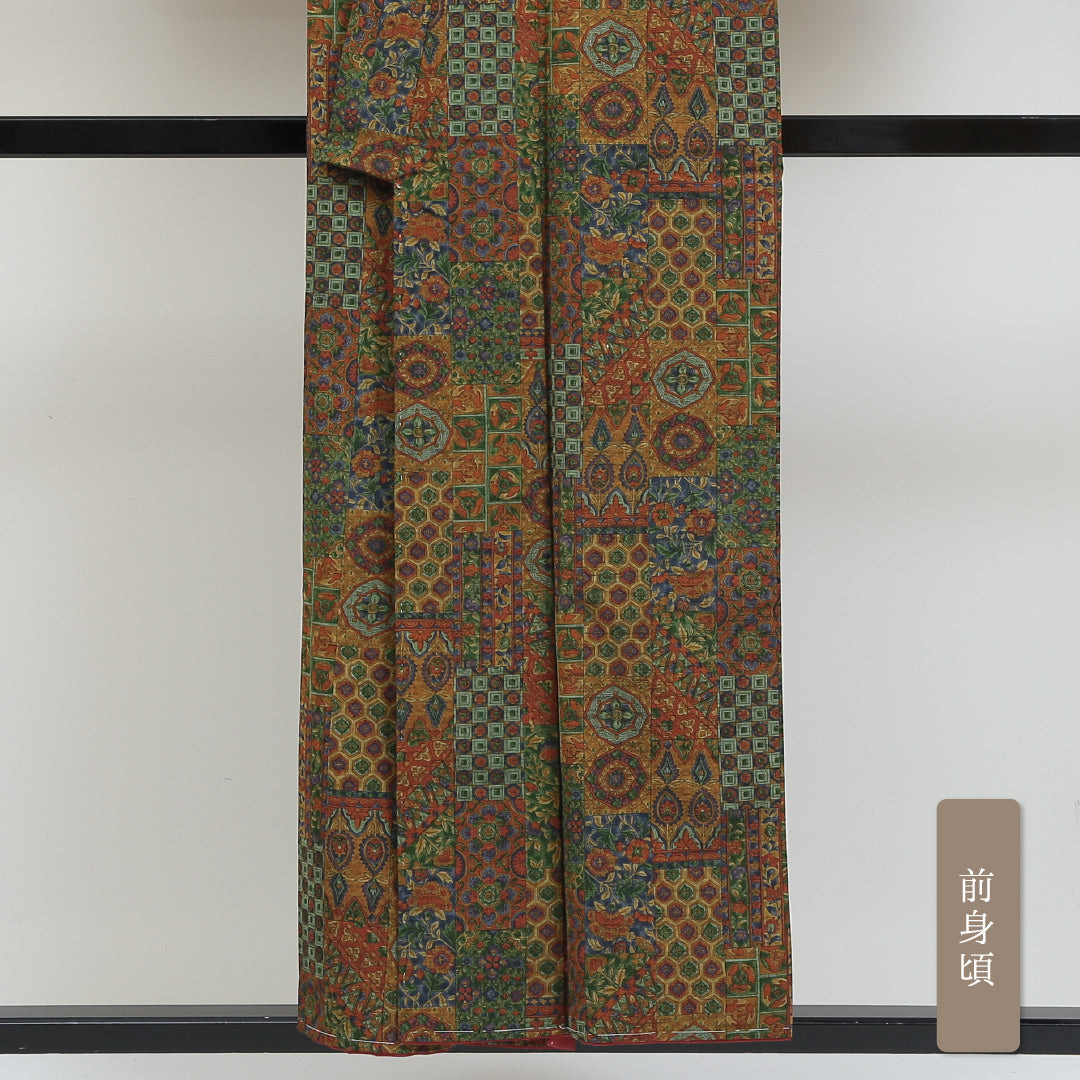 小紋 袷 身丈153cm 裄丈62cm 正絹 Sランク インフォーマル バチ衿 Sサイズ 更紗 しつけ糸 吉祥文様 茶系 RP 1221-00899