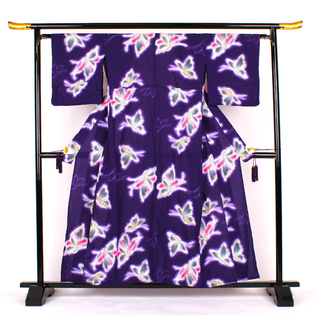 【リサイクル着物】浴衣 蝶 木綿 Aランク 単衣 身丈157cm 紫系
