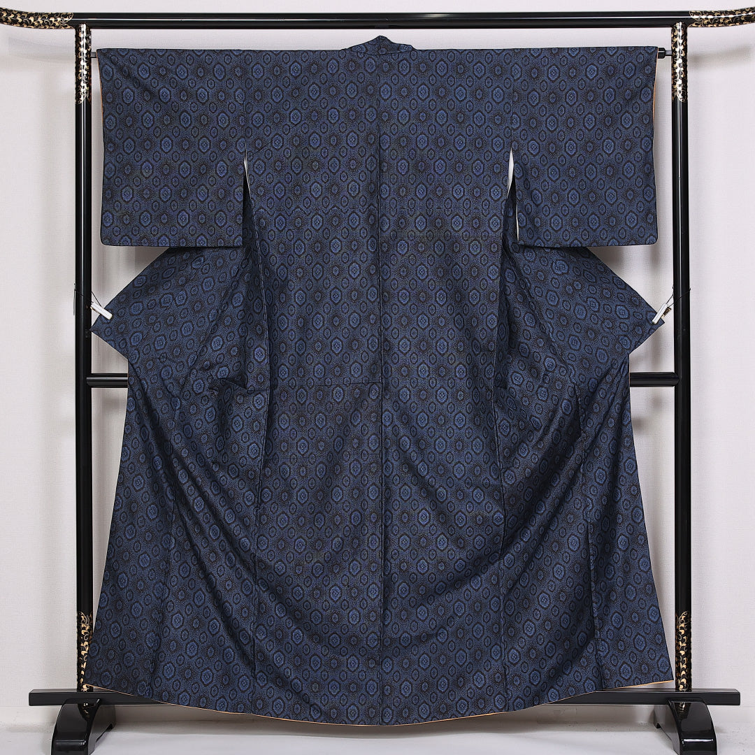 紬 身丈162cm 裄丈64.5cm Sランク 袷 正絹 広衿 亀甲 1216-10118