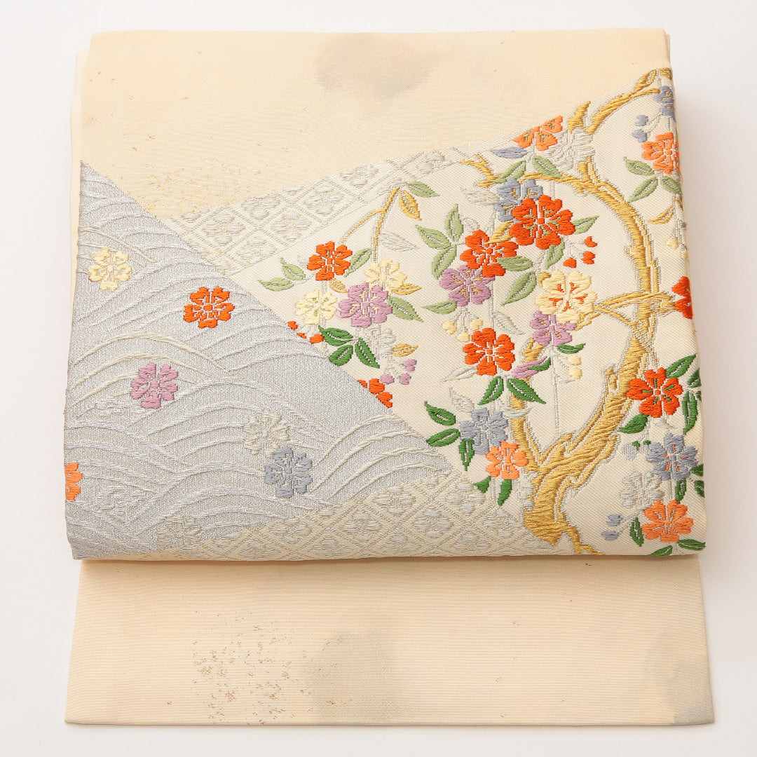 九寸名古屋帯 帯丈357cm セミフォーマル 名古屋仕立て ポイント柄 Sランク 正絹 花柄 クリーム系 1224-02007