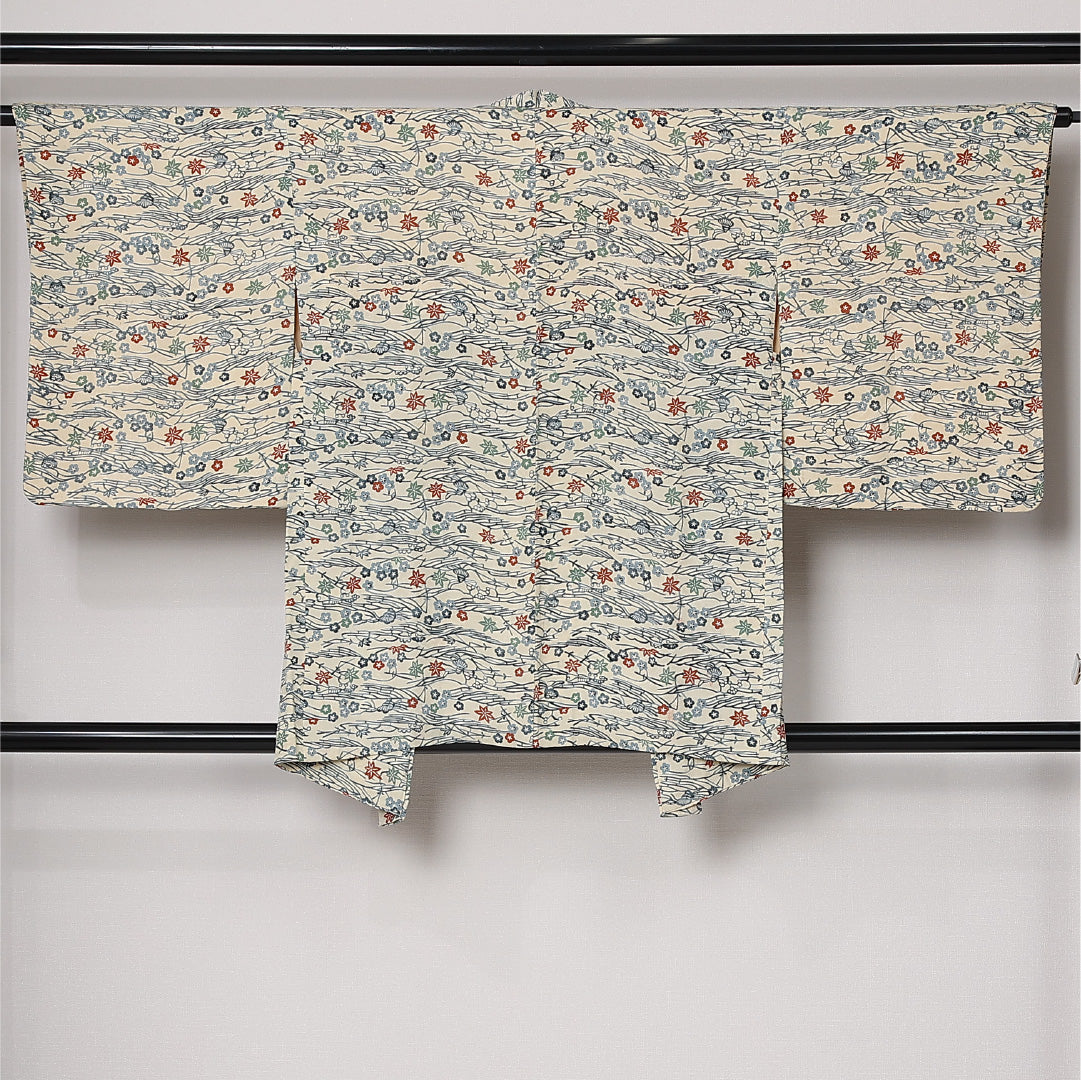 羽織 袷 身丈83cm 裄丈63cm 正絹 Aランク カジュアル Sサイズ 紐あり 梅 紅葉 クリーム系 RP 1232-12793