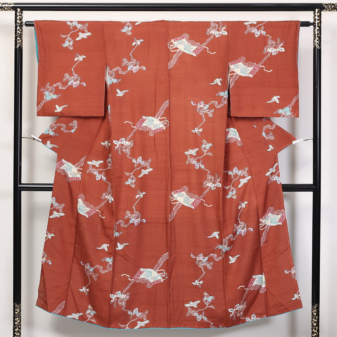 アンティーク 小紋 袷 身丈146cm 裄62cm 正絹 鳥 絵巻 朱系 ちりめん Cランク 1215-02307