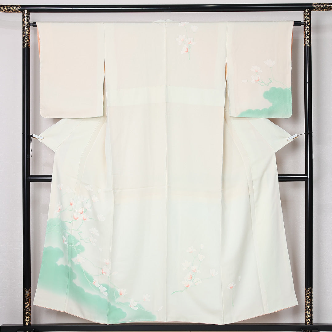 訪問着 身丈150cm 裄丈63cm Sランク S 正絹 袷 広衿 フェミニン ちりめん 刺繍 花柄 セミフォーマル 白系 1212-12497