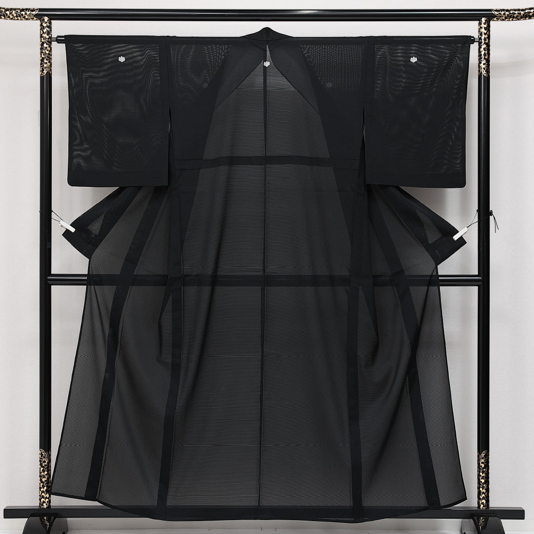 黒紋付 五つ紋 五三桐 身丈155cm 裄丈63cm Sランク 正絹 夏物 広衿 M フォーマル 上品 厳か 黒系 1299-F0613