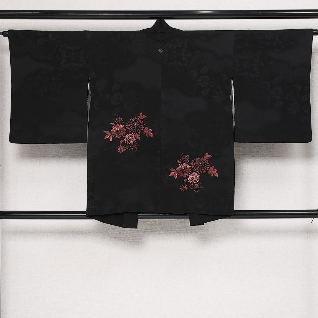 黒羽織 袷 身丈775cm 裄丈64cm 正絹 Aランク インフォーマル Mサイズ 刺繍 紐あり 菊 黒系 RP 1233-13744