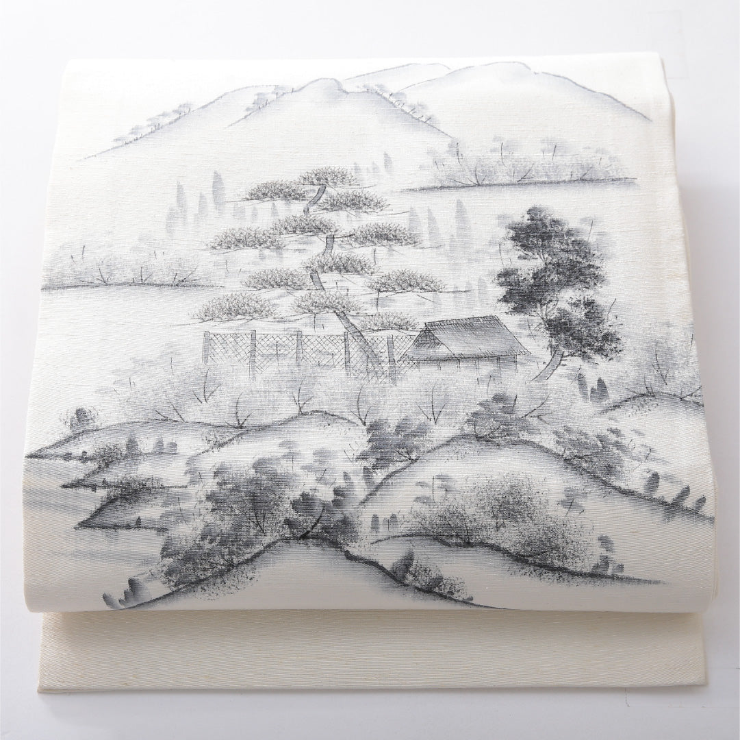 九寸名古屋帯（紬） 帯丈362cm カジュアル 開き仕立て ポイント柄 Bランク 正絹 風景柄 クリーム系 白系 1224-03934