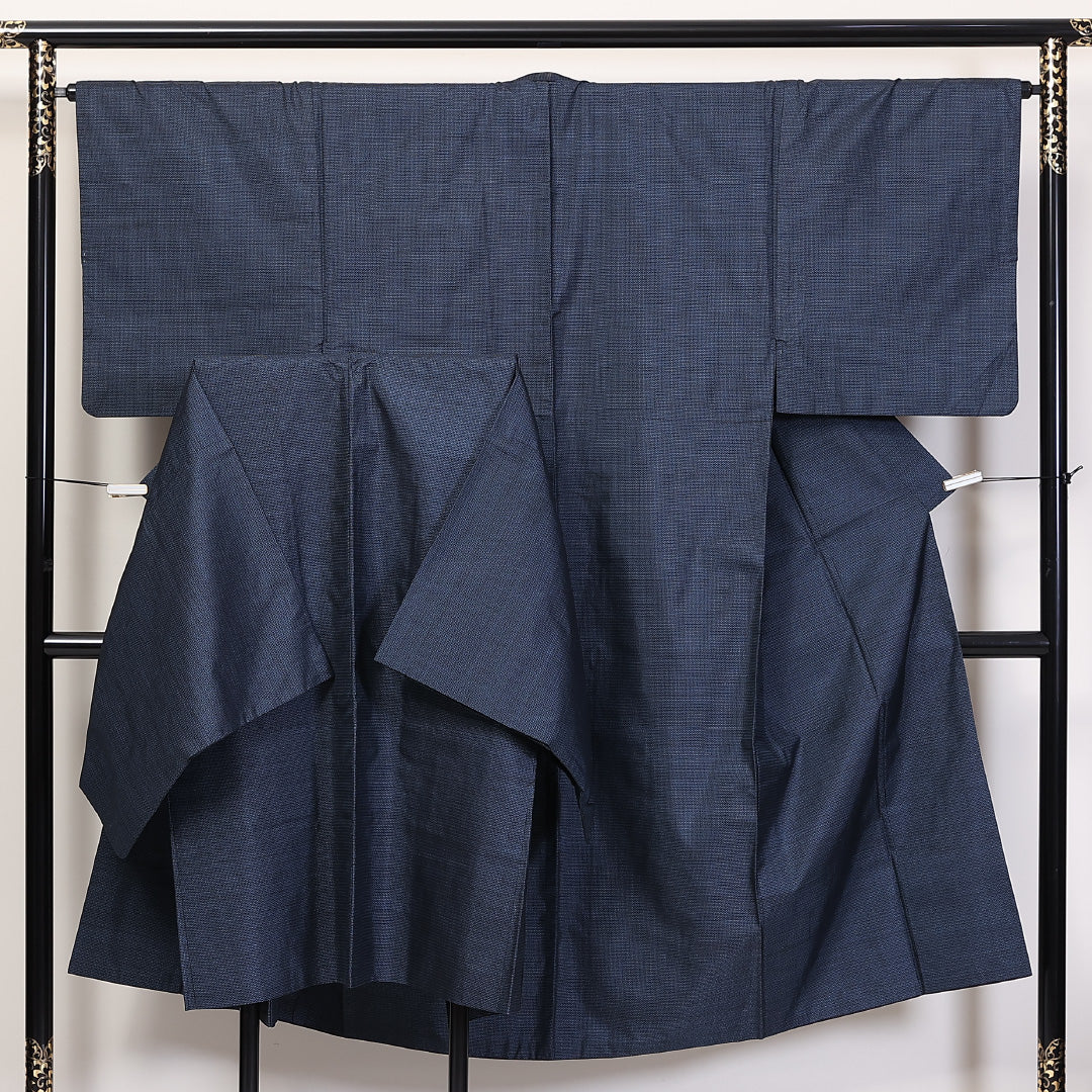 アンサンブル 男着物 (本場大島紬) 袷 身丈137cm 裄丈65cm 正絹 Sランク インフォーマル 棒衿 Sサイズ 証紙 亀甲 青系 PO 1224-06238
