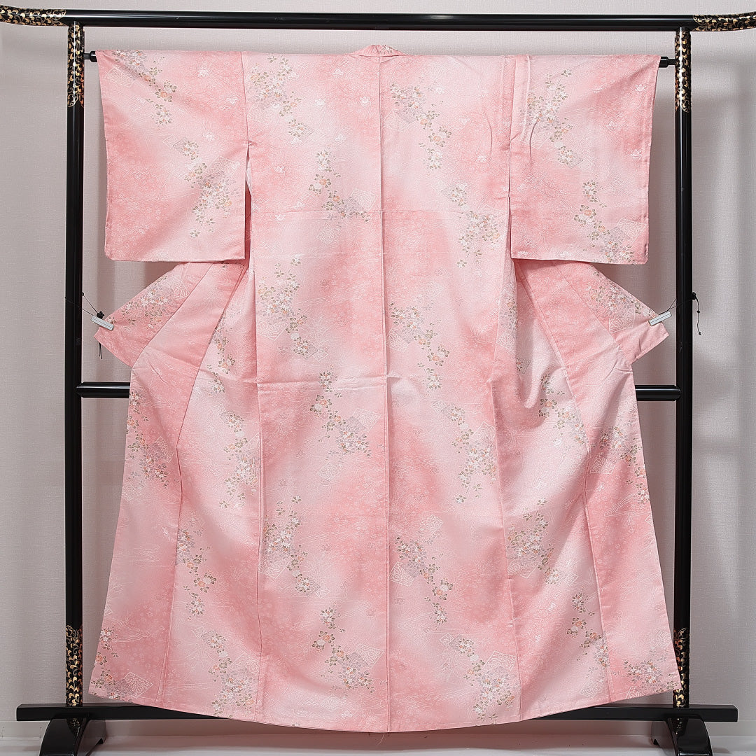 小紋 洗える着物 袷 身丈158cm 裄丈63cm ポリエステル Sランク Mサイズ 広衿 インフォーマル 流水 花柄 ピンク系 1215-15006