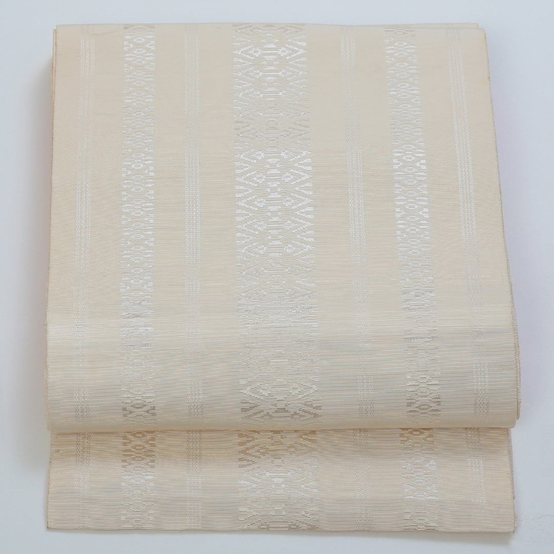 夏物 八寸名古屋帯 帯丈324cm インフォーマル 松葉仕立て 全通 Cランク 正絹 本場筑前博多織 献上柄 クリーム系 1224-00349