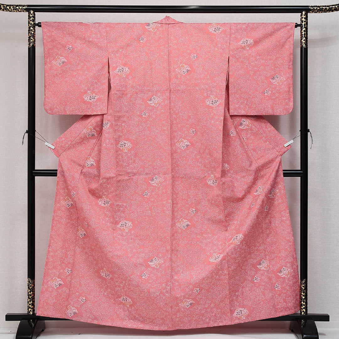 洗える着物 ウールの紬 単衣 身丈162cm 裄丈63cm ウール Sランク カジュアル バチ衿 Lサイズ 居敷当て 肩当て 梅 蔦 ピンク系 RP 1223-14355