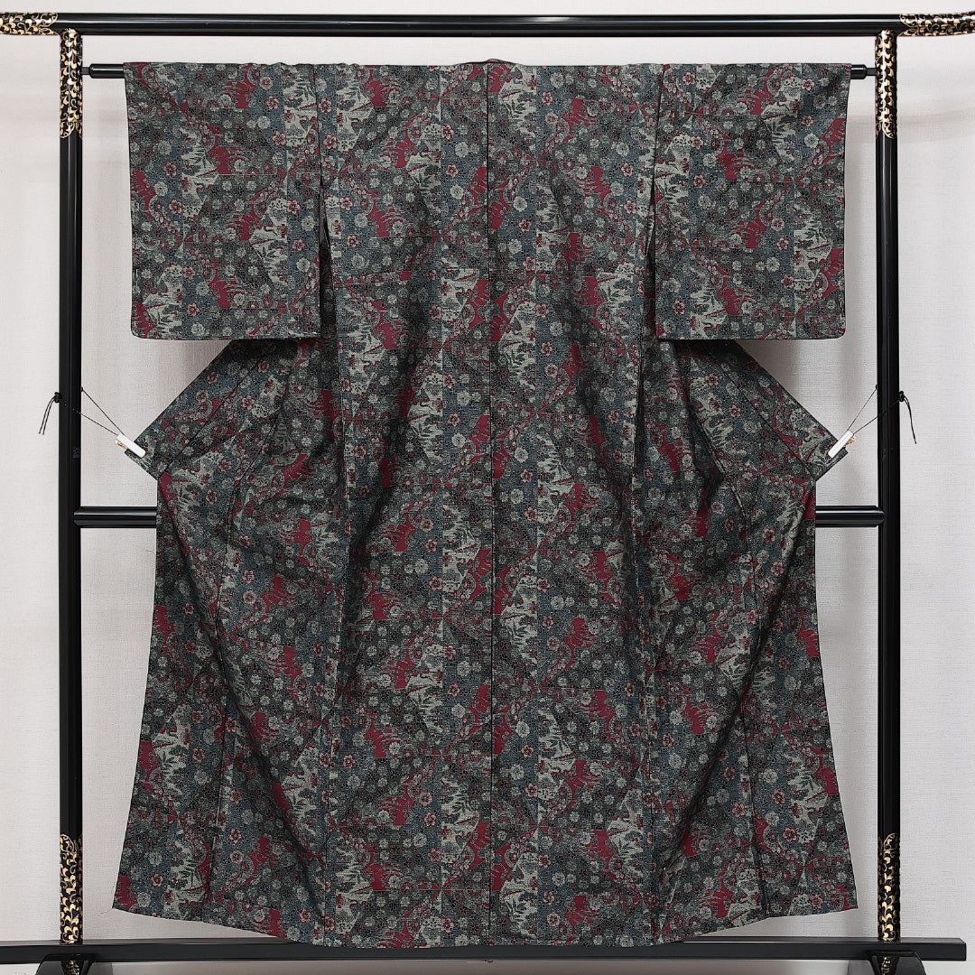未使用品 洗える着物 ウールの紬 単衣 身丈155cm 裄丈61cm ウール Sランク カジュアル バチ衿 Mサイズ しつけ糸 古典柄 グレー系 RP 1223-14547