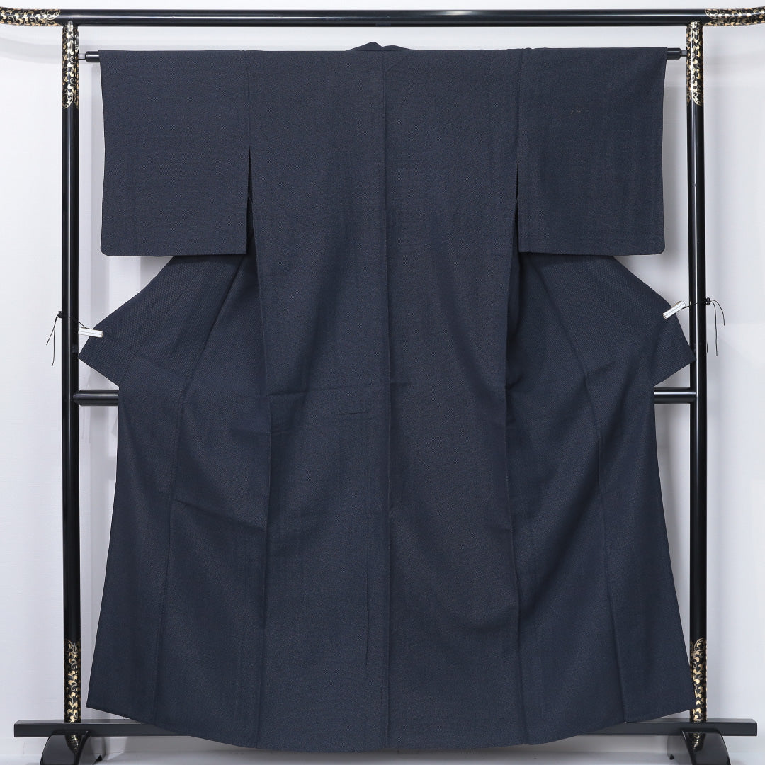 紬 単衣 身丈159cm 裄丈63cm 正絹 Bランク カジュアル 広衿 Mサイズ 無地 紺系 RP 1223-12335