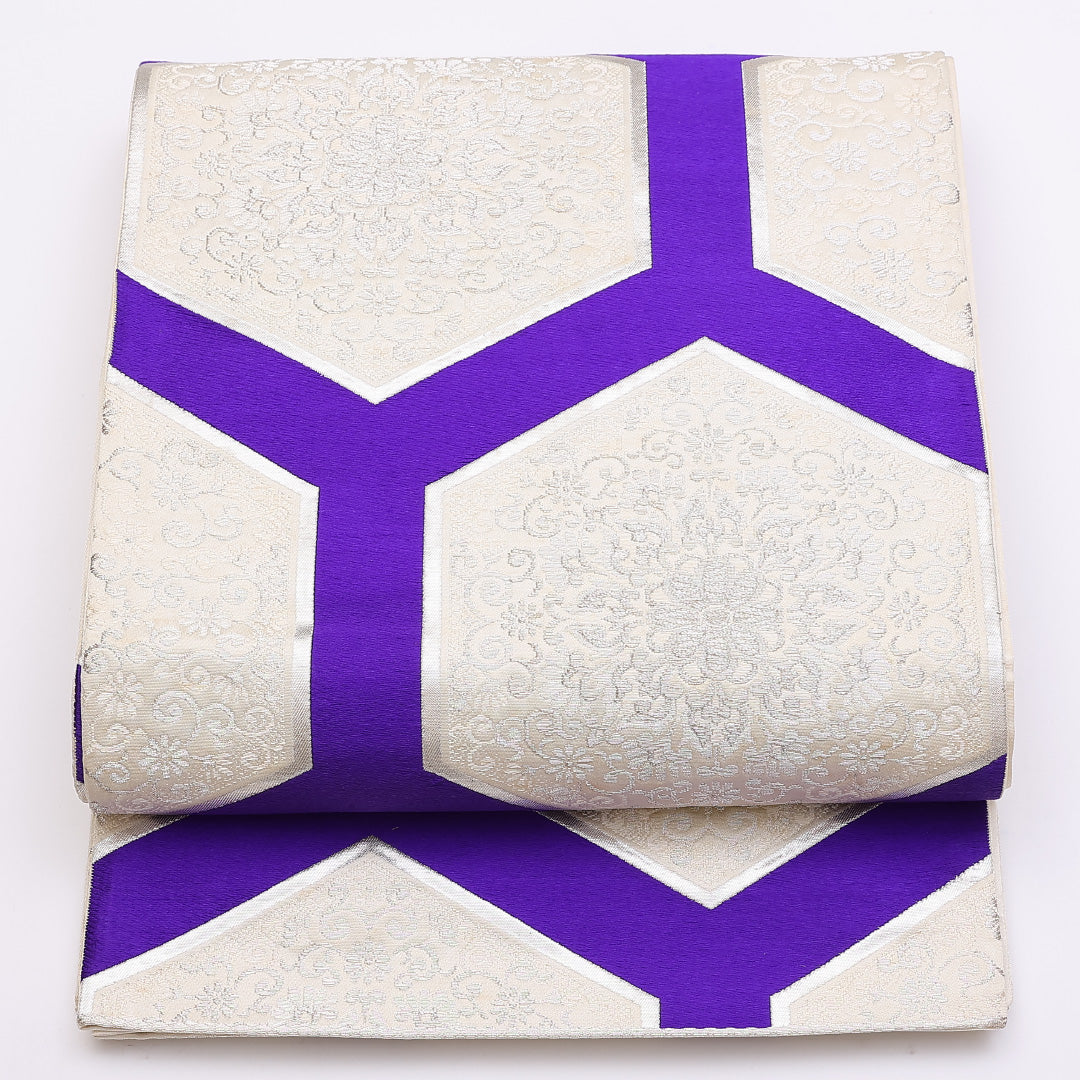 モダン 袋帯 帯丈420cm 六通 宝相華 亀甲 銀系 フォーマル 白系 正絹 Cランク 1223-00871