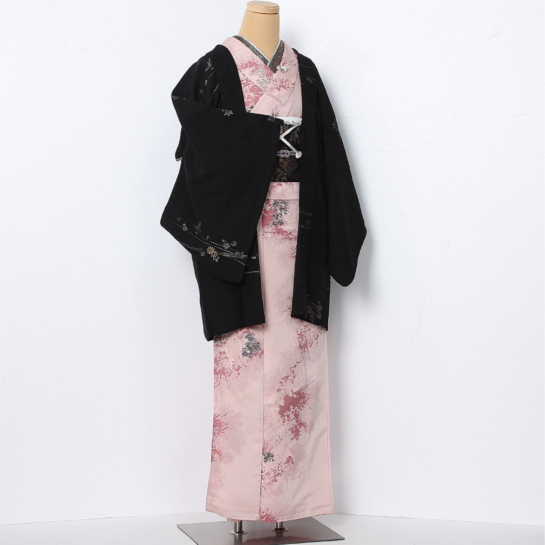 黒羽織 袷 身丈83cm 裄丈64cm 正絹 Sランク 一つ紋 (蔦) セミフォーマル Mサイズ 紐あり 菊 笹 黒系 RP 1233-12842