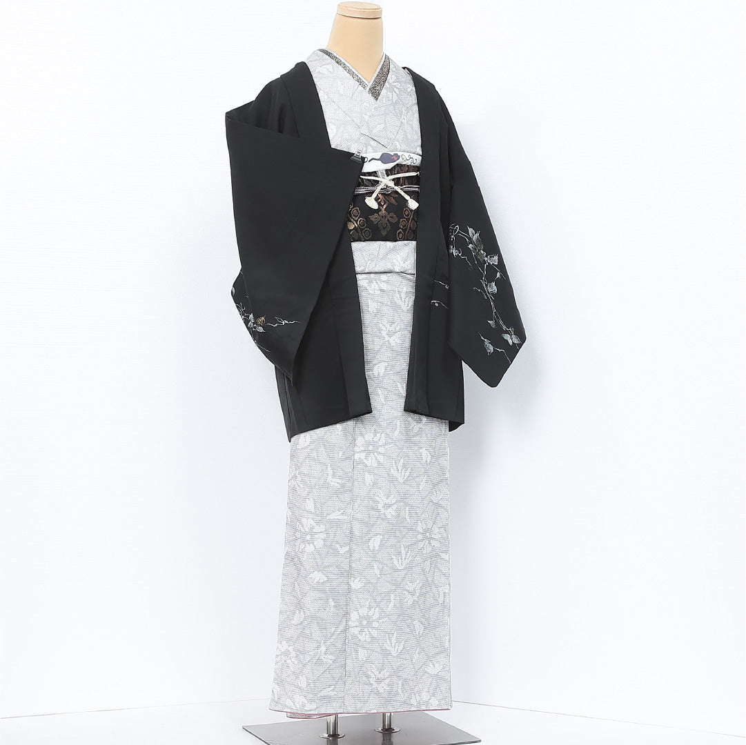 絵羽羽織 袷 身丈79cm 裄丈64cm 正絹 Cランク 一つ紋 (五三桐) セミフォーマル Mサイズ 漆糸 紐あり 葡萄 黒系 LP 1234-12088