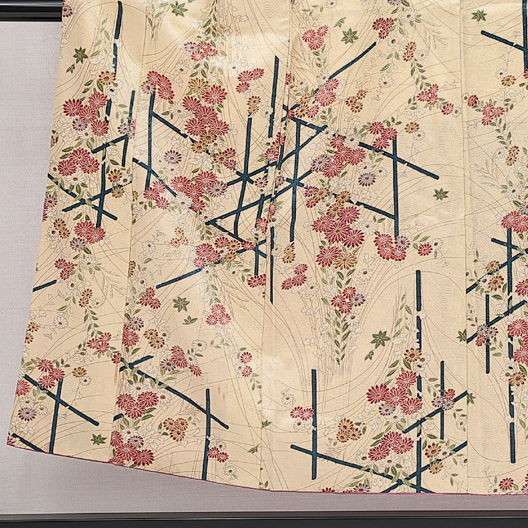 小紋 洗える着物 袷 身丈151cm 裄丈62cm ポリエステル Bランク Sサイズ バチ衿 インフォーマル 菊 ベージュ系 1215-14600