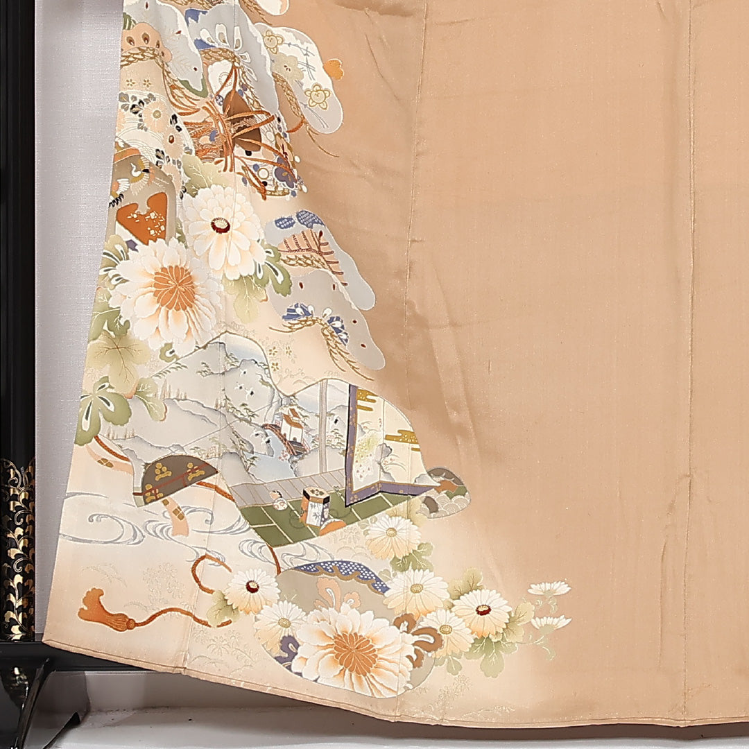 アンティーク 色留袖 五つ紋 揚羽蝶 身丈162cm 裄丈63cm Dランク 正絹 袷 バチ衿 L 菊 松 古典的 落ち着き ベージュ系 1211-F0590