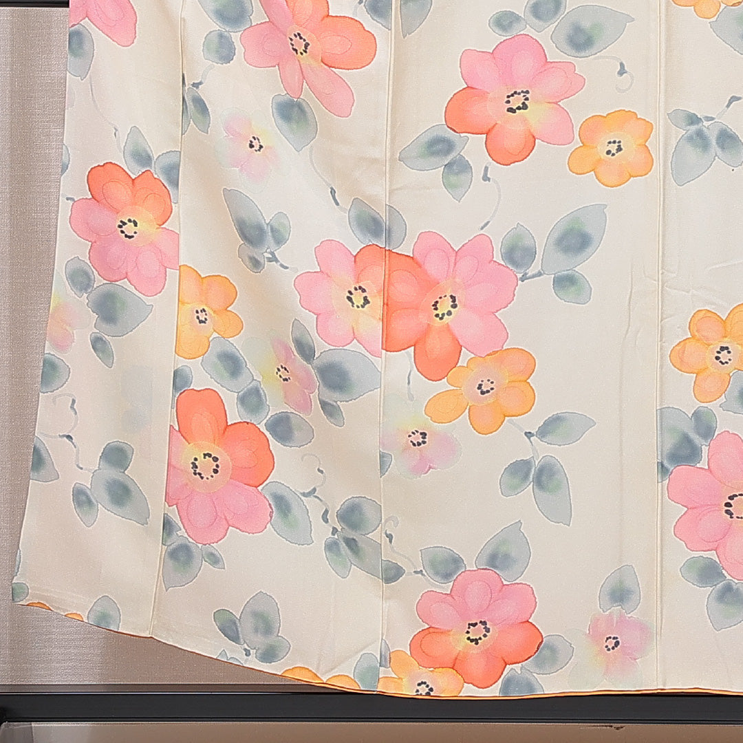 小紋 袷 身丈155cm 裄丈64cm 正絹 Cランク インフォーマル 広衿 Mサイズ 百合 クリーム系 HP 1221-15632