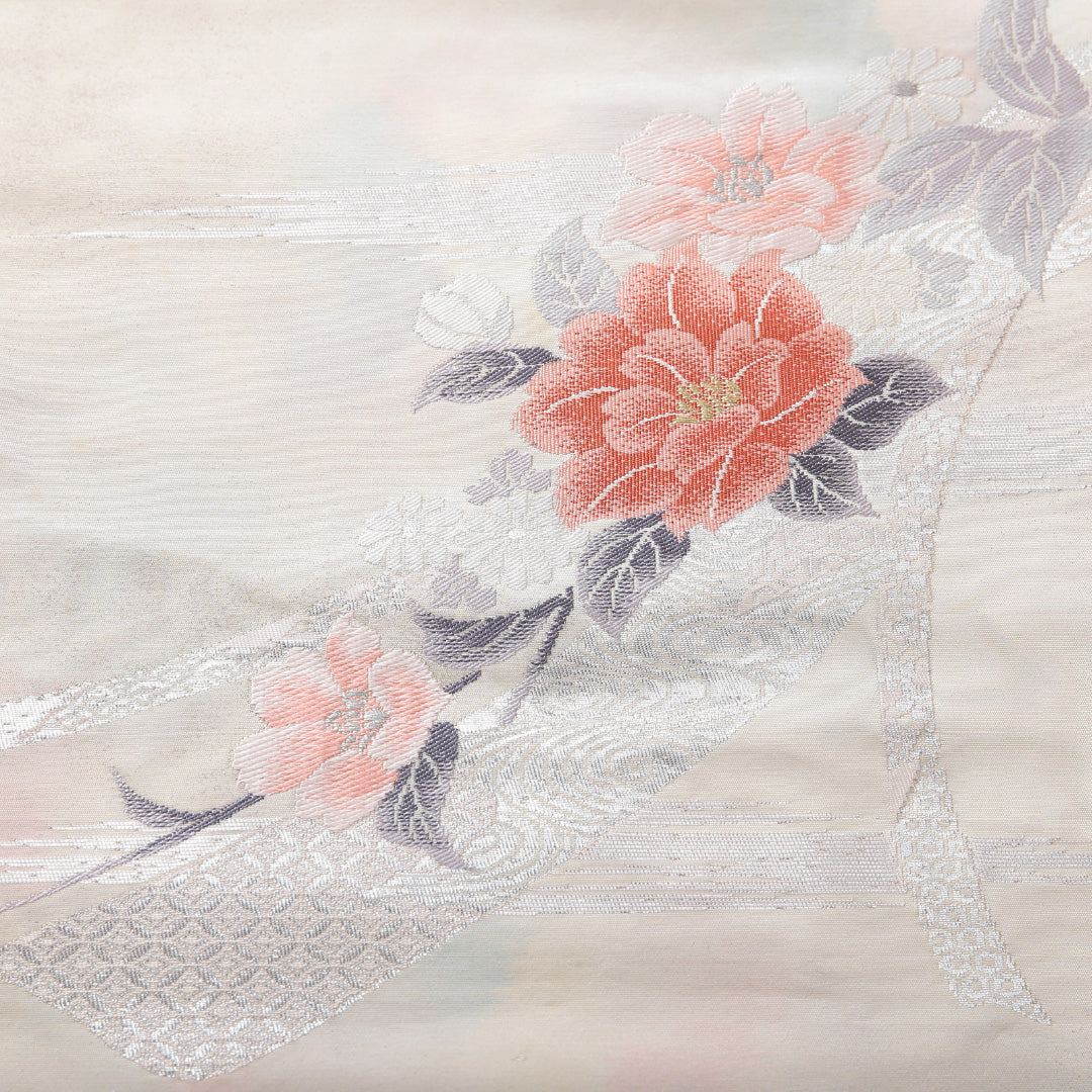 九寸名古屋帯 帯丈345cm セミフォーマル 名古屋仕立て ポイント柄 Cランク 正絹 椿 クリーム系 1224-03935