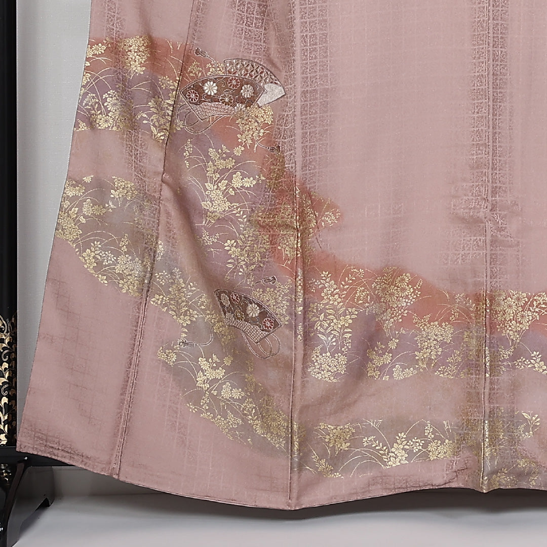 訪問着 袷 身丈161cm 裄丈64cm 正絹 Sランク セミフォーマル 広衿 Lサイズ 金彩 蘇州刺繍 汕頭刺繍 扇 菊 ピンク系 RP 1217-04757