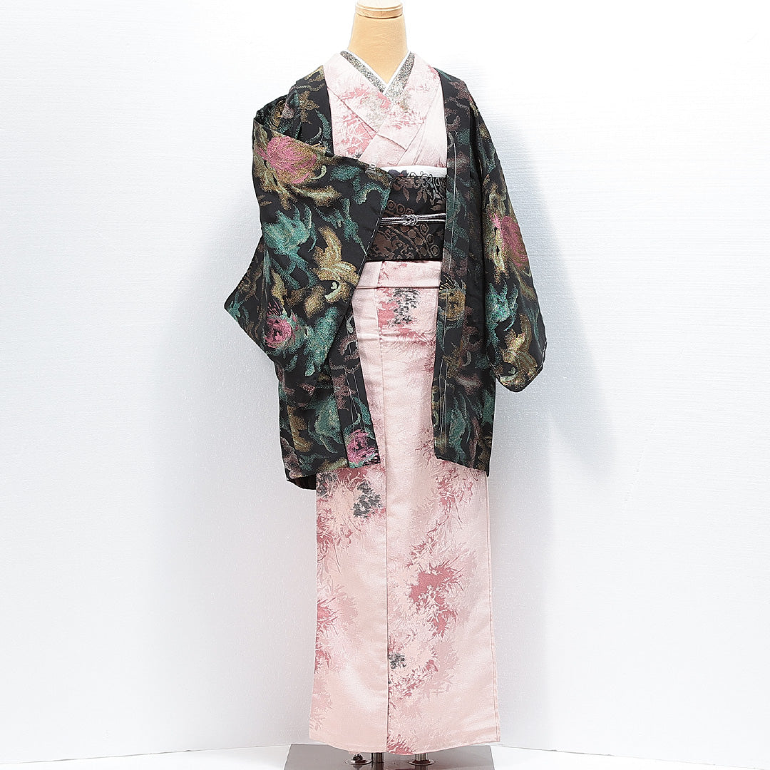 新古品 羽織（お召） 袷 身丈83cm 裄丈63cm 正絹 Nランク Sサイズ 一つ紋（蔦） セミフォーマル 花柄 漆糸 しつけ糸 黒系 多色系 1217-14848