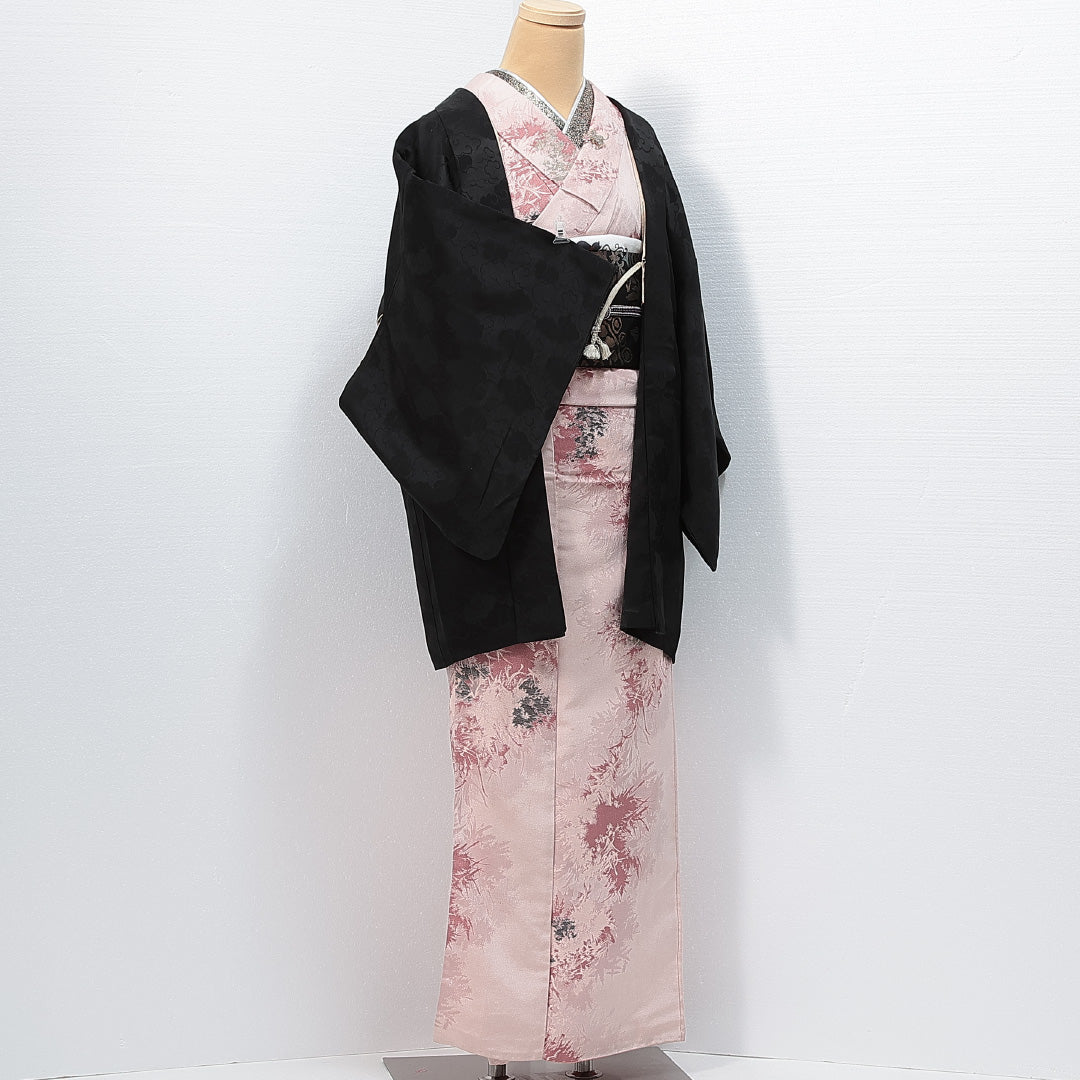 アンティーク 黒羽織 袷 身丈79cm 裄丈61cm 正絹 Aランク Sサイズ 一つ紋（三つ柏） 紐あり 雲 黒系 1217-14709