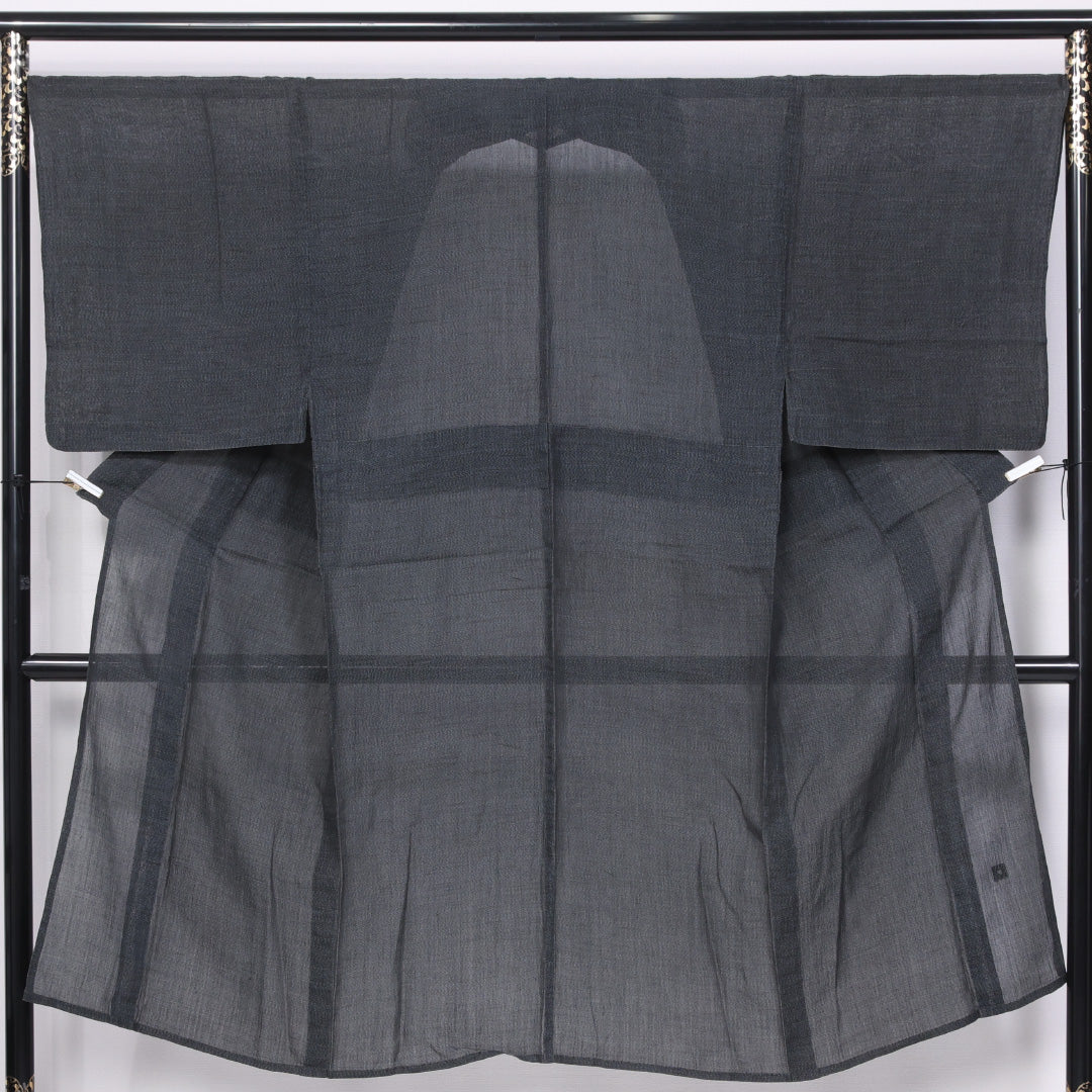 男着物 夏物 紗 身丈132cm 裄丈67cm 正絹 Aランク XSサイズ バチ衿 カジュアル 無地 黒系 1219-06288